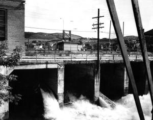 Barrage lectrique de l'usine Fraser d'Edmundston