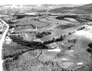 Vue du terrain de golf et de l'usine Fraser d'Edmundston