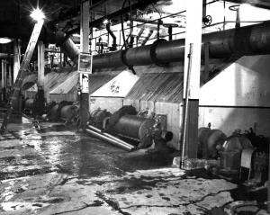 Machine Bellmer à l'usine Fraser d'Edmundston