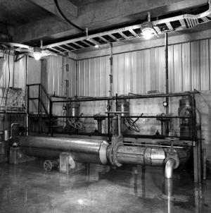Tuyaux dans l'immeuble de pompe primaire de l'usine Fraser d'Edmundston