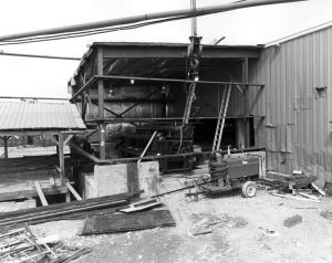 Construction de l'entrept de triage  ct de l'usine de sciage Fraser de Kedgwick