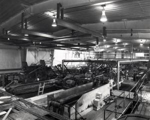 L'intérieur de l'usine de sciage Fraser de Kedgwick