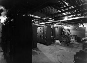 Salle de contôle électrique dans l'usine de sciage Fraser de Plaster Rock