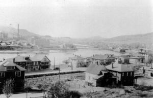 Une vue de l'usine de pte et papier Fraser d'Edmundston