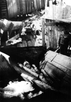 Unloading a Train at the Saint Jacques Conveyor