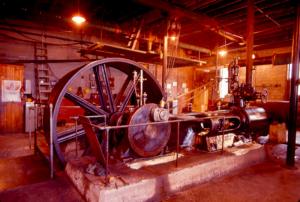 L'usine de sciage dans l'ancienne scierie Fraser de Plaster Rock