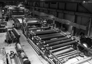 Vue d'ensemble de la coucheuse C-3 à l'usine de papier Fraser de Madawaska, Maine