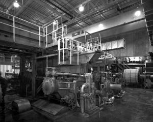 Broyeur dans la salle de pâte mécanique à l'usine Fraser d'Edmundston