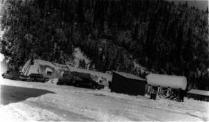 Camp 52  le long de la rivièreVerte