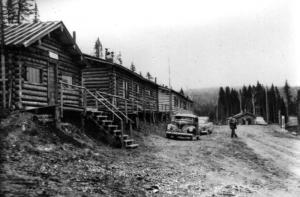 Camp 40 le long du ruisseau Belone 
