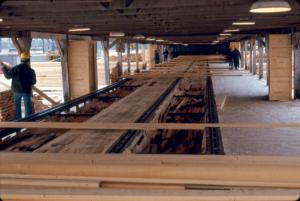 L'entrepôt de triage à la scierie  Fraser à Kedgwick